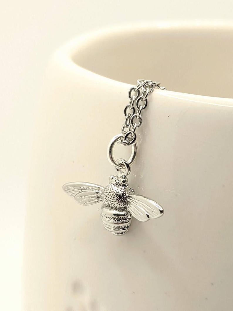 Bee Necklace Gold / Silver, Honey Bee Jewelry, Bee Chain with Pendant 18K Gold Plated / Platinum Plated, Pretty, Minimalistic, Dainty image 9