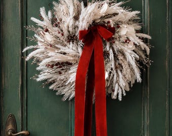 Kerstkrans besneeuwde bessen: decor wintereucalyptus dennenappel (24 inch)