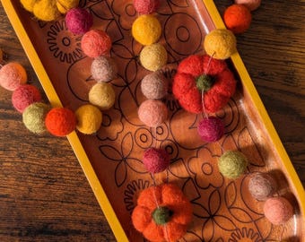 Needle felted pumpkin garland, rustic autumn decor, thanksgiving decoration