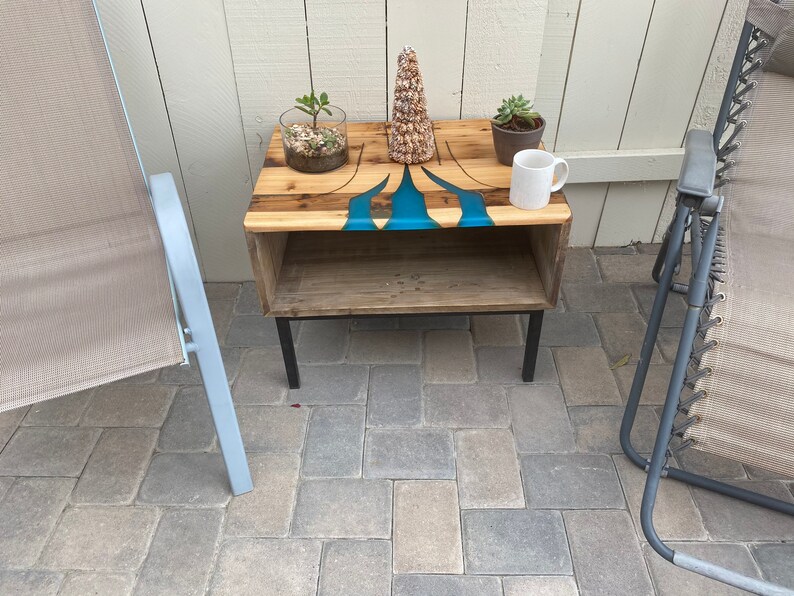 Epoxy resin tree root table