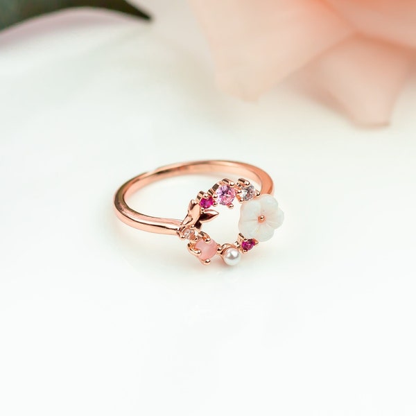 Bridesmaid Butterfly Flower Ring / Dainty Crystal & Pearl Ring / Flower Girl Gift / Floral Valentine Gift / Wedding Gift / Gifts For Her