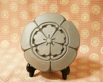 Japanese SAMURAI family crest room ornament Oda odamokkou