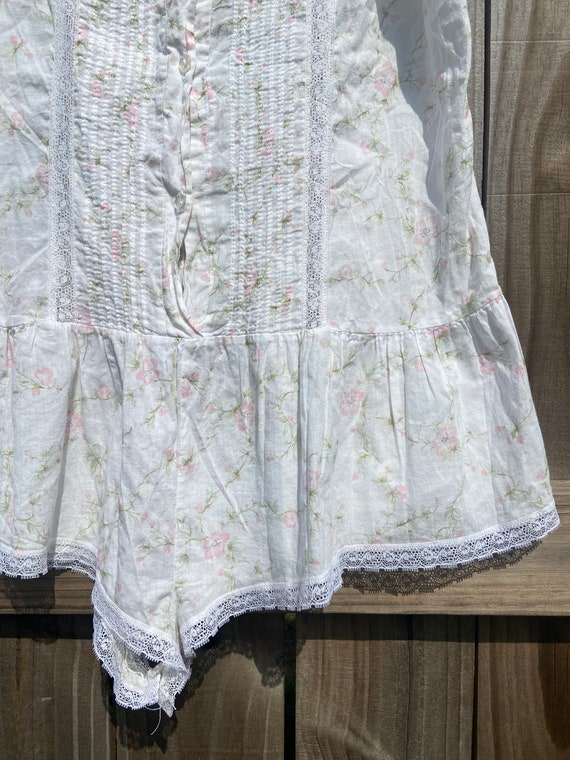 Vintage Cottagecore Babydoll Sleep Romper Size Medium Gem
