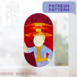 Puede incluir: Un patrón de vitral de un personaje de dibujos animados con un mono amarillo y un fondo rojo, naranja y amarillo. El personaje está guiñando un ojo y tiene una sonrisa en su rostro. El patrón se titula "PATREON PATTERN" y es una descarga digital.