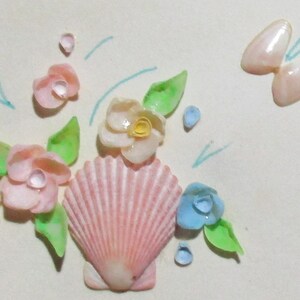 C.1940 Vintage Handgefertigte Echt Sea Shell Flower Design Brücke Tally Card T1-4