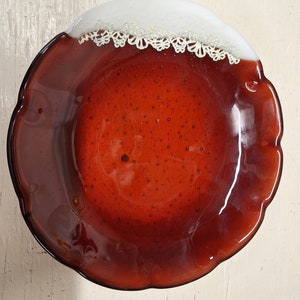 Shallow Bowl with Lace trim