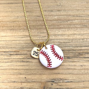Collar de béisbol de arcilla polimérica hecho a mano: cadena chapada en oro de 18 quilates