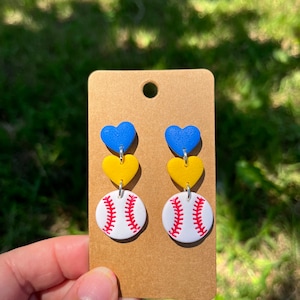 Pendientes de béisbol de arcilla polimérica: un regalo para los aficionados al deporte