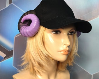 Boné Cosplay com Chifres de Carneiro | Cores Personalizadas, Ajustável
