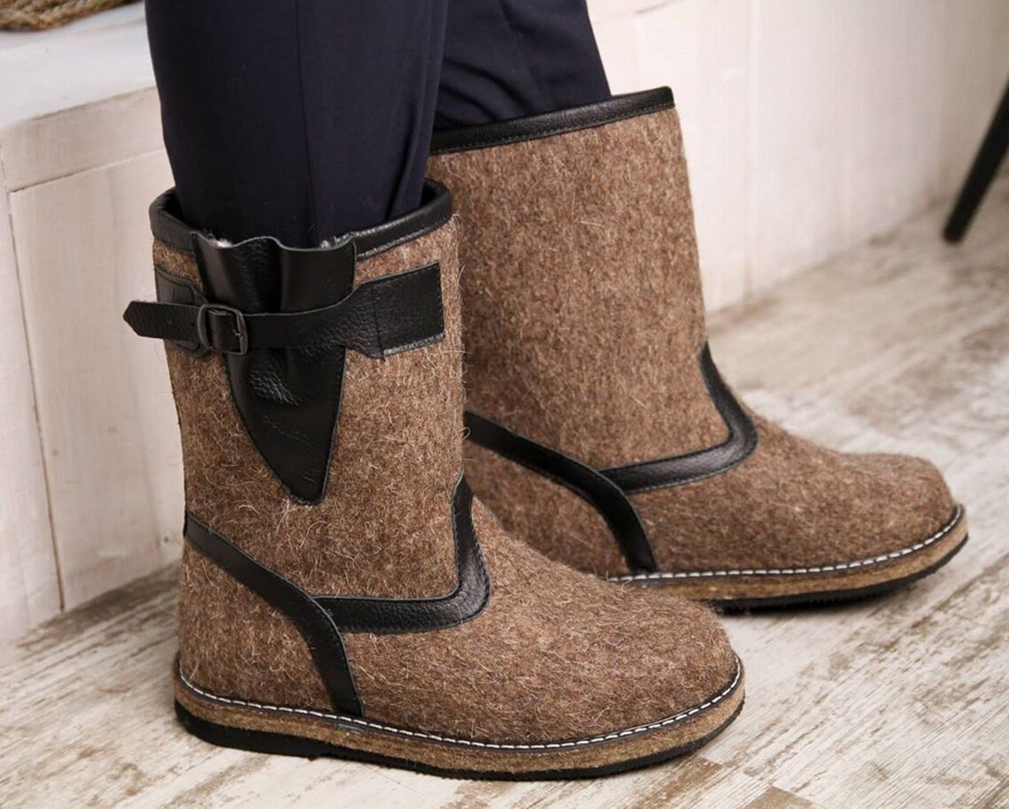 Men's Russian felt boots valenki warm felt 100 Etsy