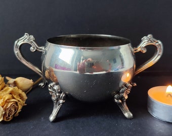 Silver cauldron vintage / Witch cauldron vintage / Altar supplies / Witchy home decor