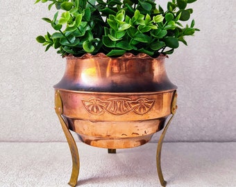 Copper planter vintage / Scandinavian plant pot / Rustic home garden decor