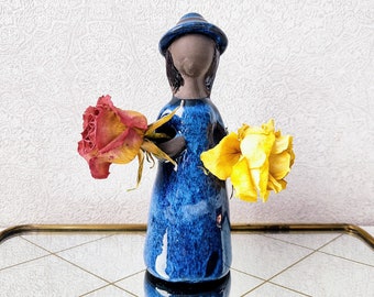 Flower bud vase vintage / Swedish small pottery vase / JIE Gantofta black girl figurine