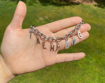 Bracelet à breloques BTS - Taehyung (V)