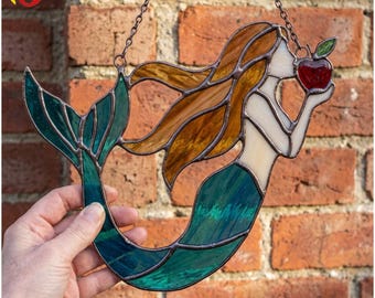 PDACE926 Mermaid Stained Glass Pattern with Apple, Fairy Tale Ocean Suncatcher Art