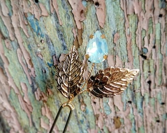 Lovely bridal hairpin gold rhinestones golden opal wedding hair piece something blue bridal bobbypin hair accessory opal vintage hairpin