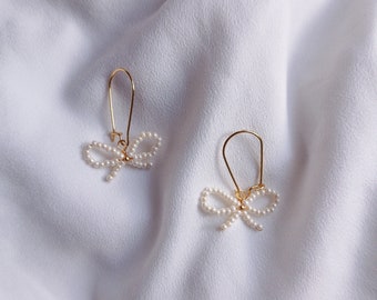 Adorable minimalist bow wedding earrings ribbon wedding earrings delicate bridal bows gold earrings wedding jewelry small cute bow earrings