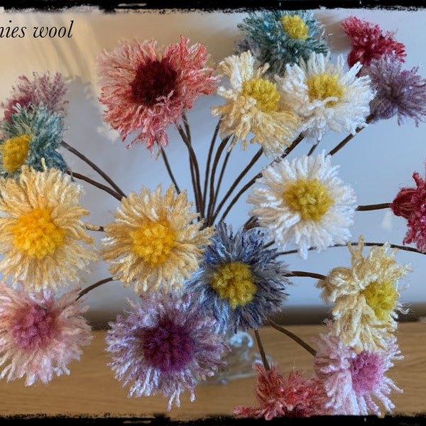 Daisies/whimsy flowers/handmade/Home/bouquets/gifts for her/artificial flowers/unusual/mother/birthday gift/housewarming gift/friendship