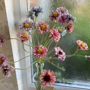 Daisy flowers/wool flowers/gifts 4 her/artificial flowers/anniversary/thankyou gift/mother/birthday gift/housewarming gift/friendship gift/