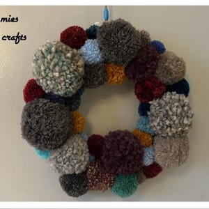 Autumn Wool Pom Pom Wreath, Colorful Fall Home Decor Grey/blue