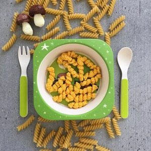 20 crocheted noodles for a play kitchen