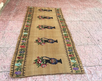 Turkish Kilim Rug, Floral Rug, Handmade Kilim Rug, Vintage Entryway Rug, Flower Figure Rug, Natural Anatolian Rug, Hallway Rug, Small Runner