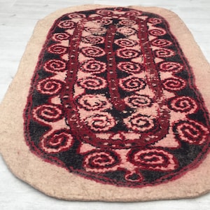 Turkish Felt Kilim Rug, Felt Rug, Handmade Felt Rug,Vintage Wool Rug,Door Mat Rug, Felt Wall Decor, Small Felt Rug, Decorative Rug 3’x4’8”ft