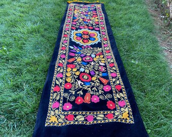 Suzani, Colorful Table Runner, Handmade Decorative Suzani, Velvet Fabric Runner for Table, Vintage Home Decor, Coloful Wall Hanging