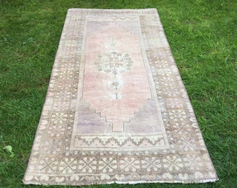 Alfombra de área turca, alfombra hecha a mano de pila baja, alfombra vintage natural, alfombra de Anatolia rosa, alfombra de entrada rosa, alfombra de lana Oushak descolorida, alfombra de cocina 3x5