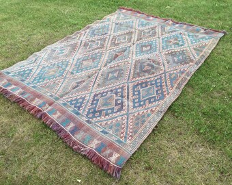 Vintage Turkish Kilim Rug: Bohemian Wool Entryway Rug (6’6”x4’9”)