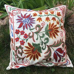 Suzani Pillowcase, Flower Figures Cushion Cover, Square Slipcover,Cotton Suzani Pillowcase, Colorful Cushion Cover, Furniture Decor 1’4”x1’5