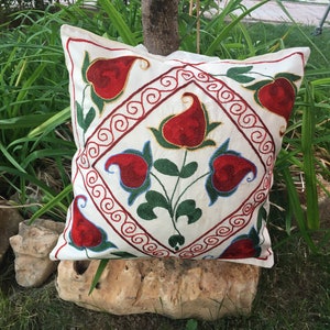Suzani,Square Slipcover,Vintage Pillowcase,Handmade Decorative Slipcover,Cotton Suzani,Red Suzani Slipcover,Home Decor 1’4”1’4”ft