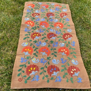 Suzani, Small Brown Suzani Tapestry, Handmade Floral Wall Hanging, Vintage Suzani Tablecloth, Rectangle Table Linen, Small Suzani 1’5”x3”ft