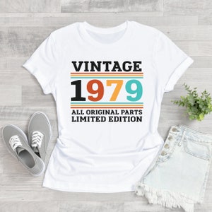 1979 ヴィンテージ Tシャツ 誕生日ギフト Tシャツ レトロスタイル、1979 誕生日 Tシャツ、1979 すべてのオリジナルパーツ、クラシック 41 歳の誕生日シャツ、クラシック シャツ