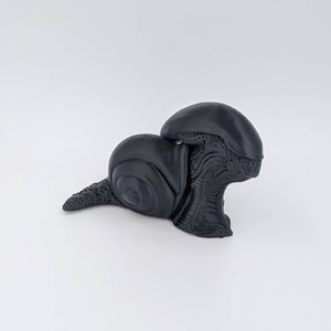 Xenomorph Alien Snail, weyland yutani, aliens, xeno, slug, snail, bug hunt