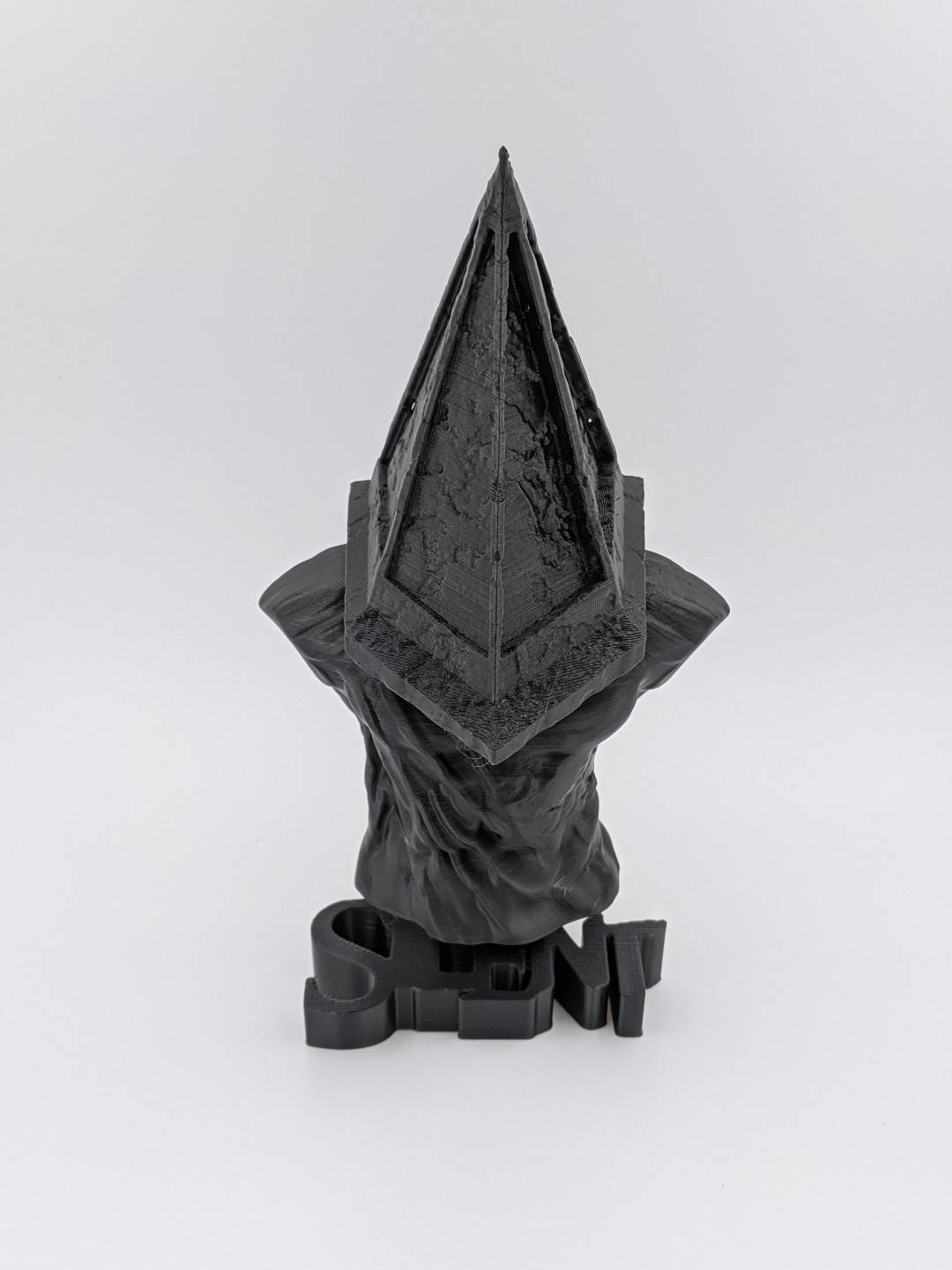 Designer de Silent Hill partilha conceito original de Pyramid Head