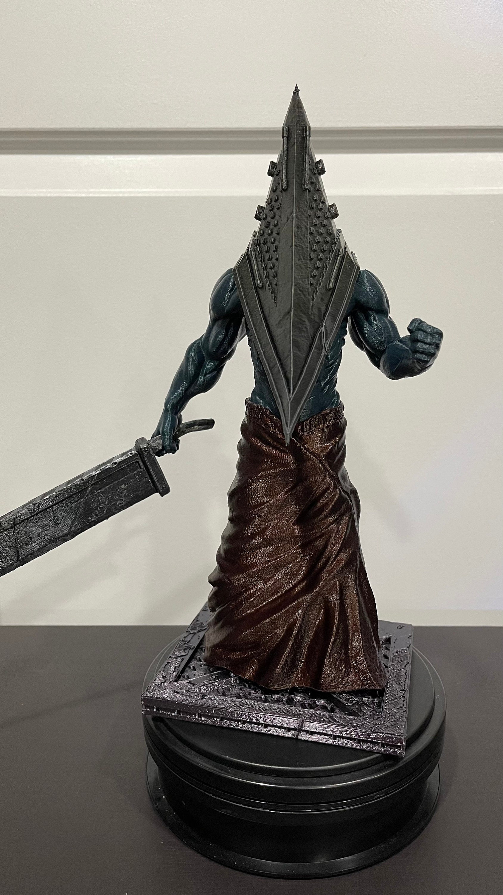 Silent Hill Pyramid Head 3D Unpainted Figure Model GK Blank Kit New Hot Toy  In S