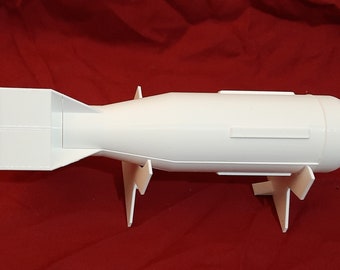 Gun type nuclear bomb cutaway model