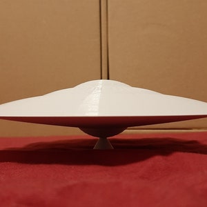 Flying saucer