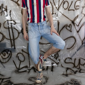 Vintage Y2K iconic skater boy jorts in light wash