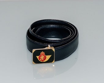 90's Vintage tiny royal buckle skinny belt in ink black