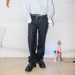 Vintage skater fit classic striped trousers in navy blue