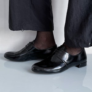 90's Vintage Prada Iconic Leather Lace- up Oxford Shoes in Shiny