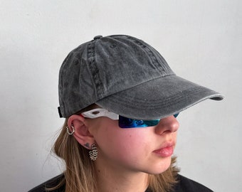 Vintage 90's classic faded baseball cap in washout grey