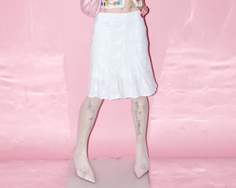 Vintage Y2K whimsical embroidered flowy skirt in porcelain