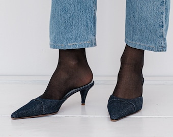 Vintage Y2K sexy denim kitten heel pumps in dark wash blue