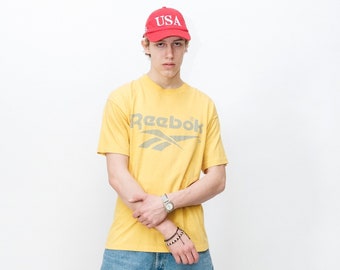 90's Vintage classic oversize t-shirt in pastel yellow