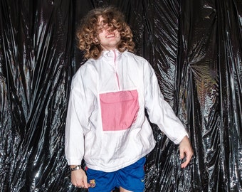 90's Vintage anorak windbreaker in white with pink pocket