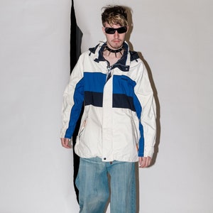90&#39;s Vintage winter sporty jacket in white/black/blue