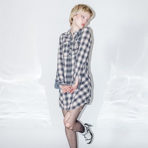 Vintage Y2K longsleeve plaid shirtdress in beige & blue